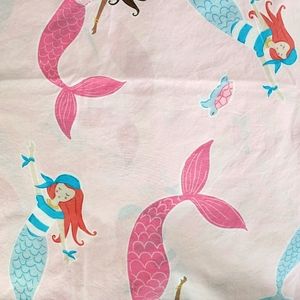 Pottery Barn kids twin cotton mermaid duvet.